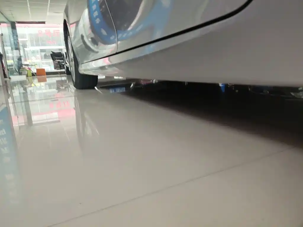 Фото 22 - Toyota Camry