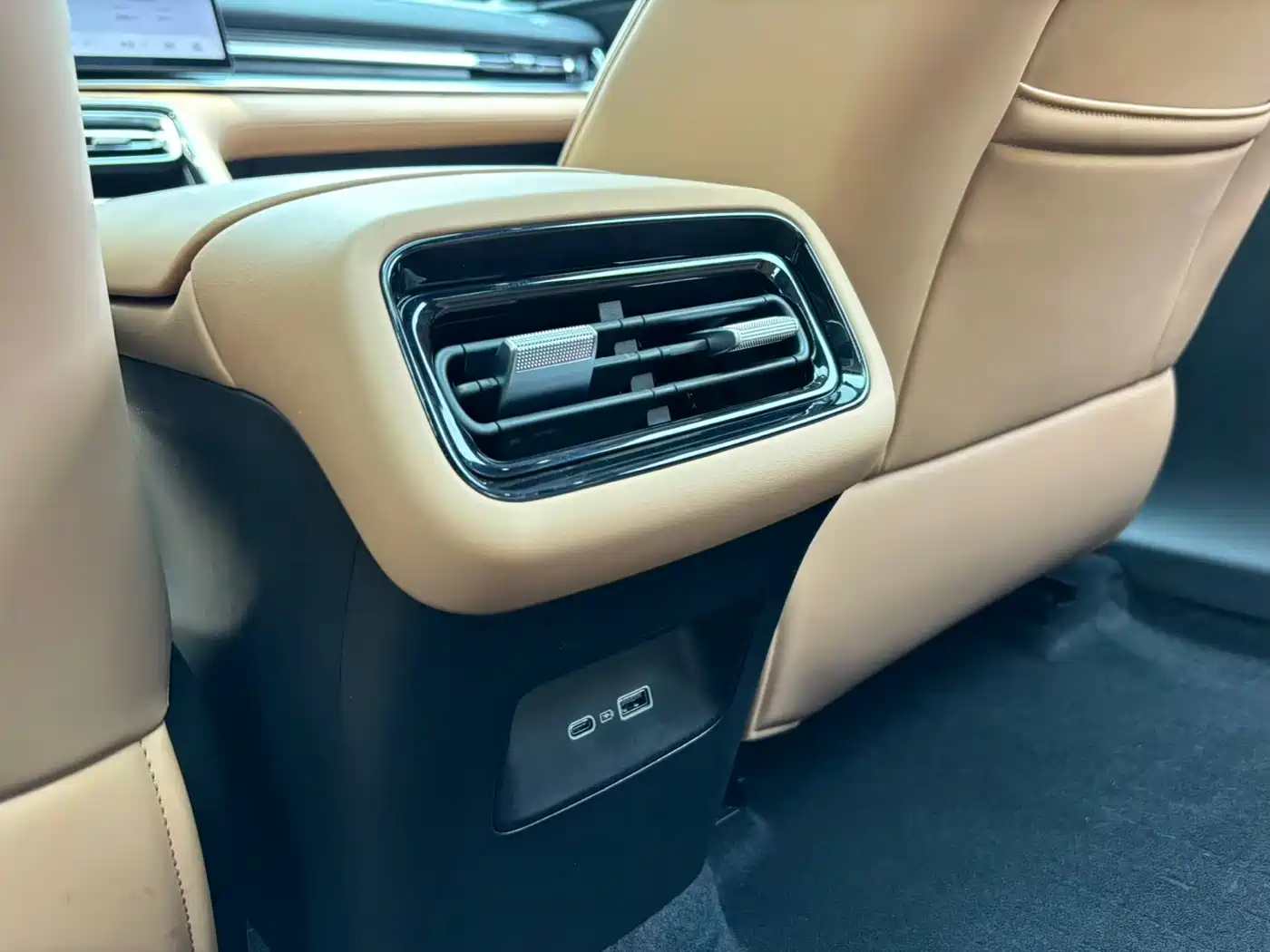 Geely Galaxy Galaxy A7 2025 EM-i фото 30