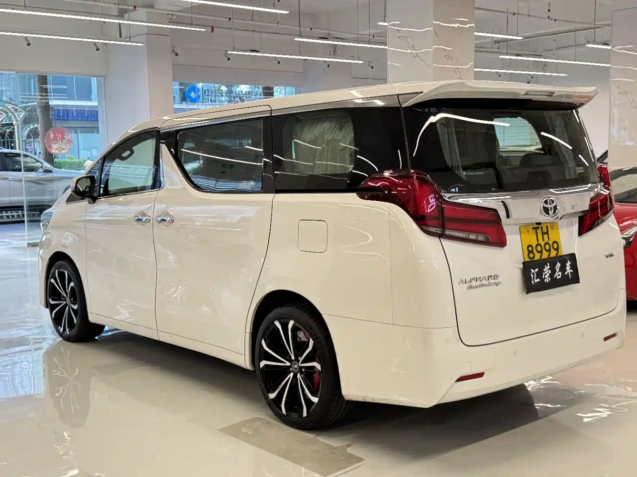 Toyota Alphard 2018 3.5L Premium фото 9