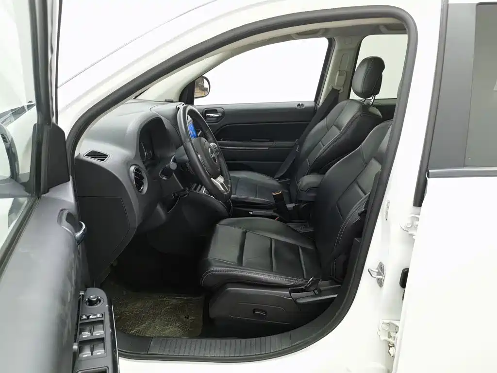 Jeep Compass (Import) 2013 2013 2.0L FWD Luxury