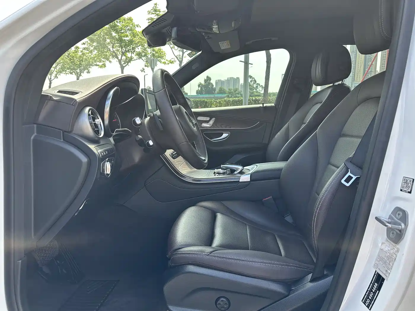 Mercedes-Benz GLC 2018 Facelift GLC 300 4MATIC Dynamic фото 14