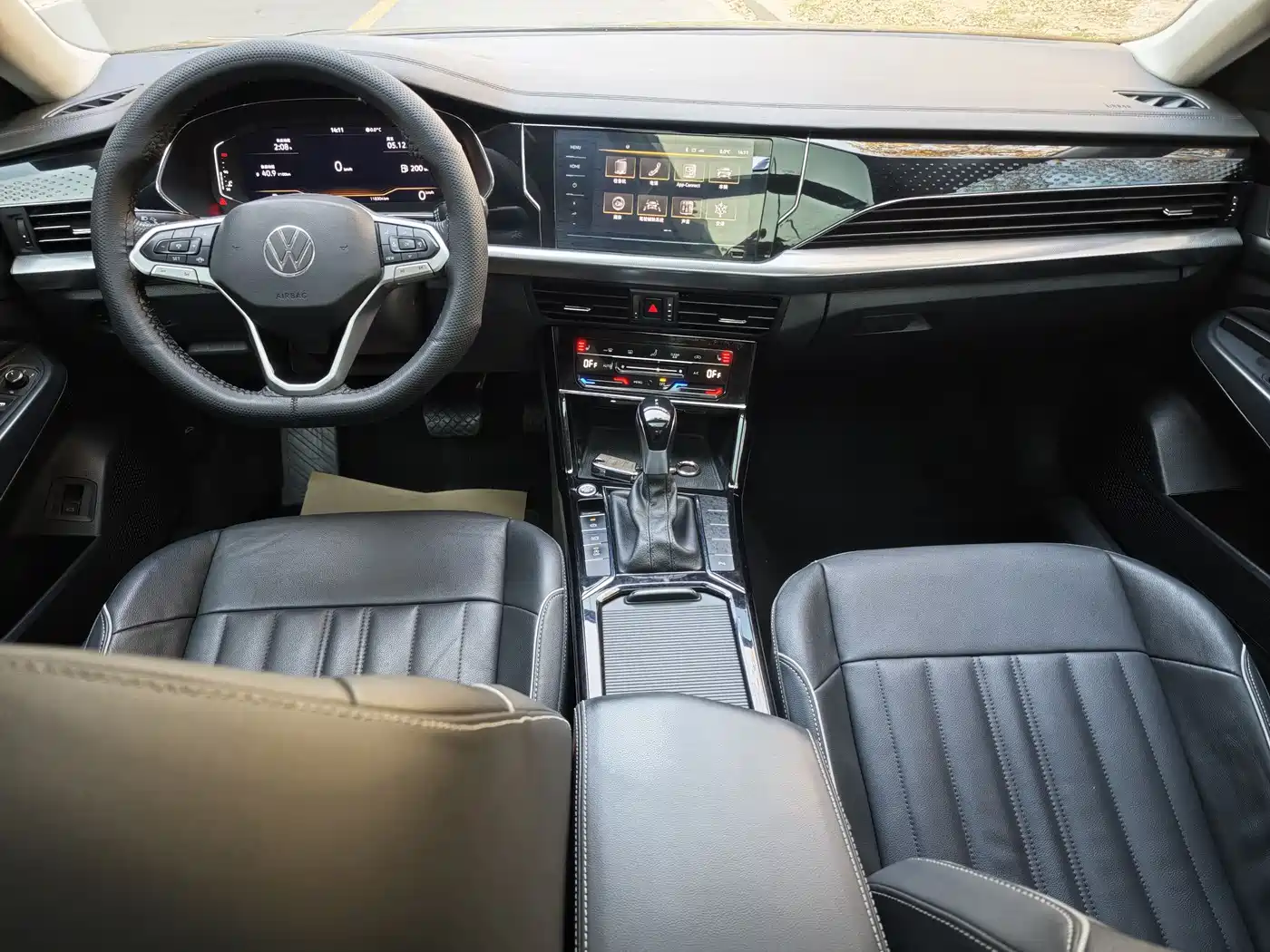 Volkswagen Passat 2022 330TSI Elite Edition фото 6