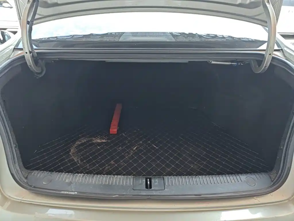 Roewe 360 2016 2015 1.5L Automatic Luxury
