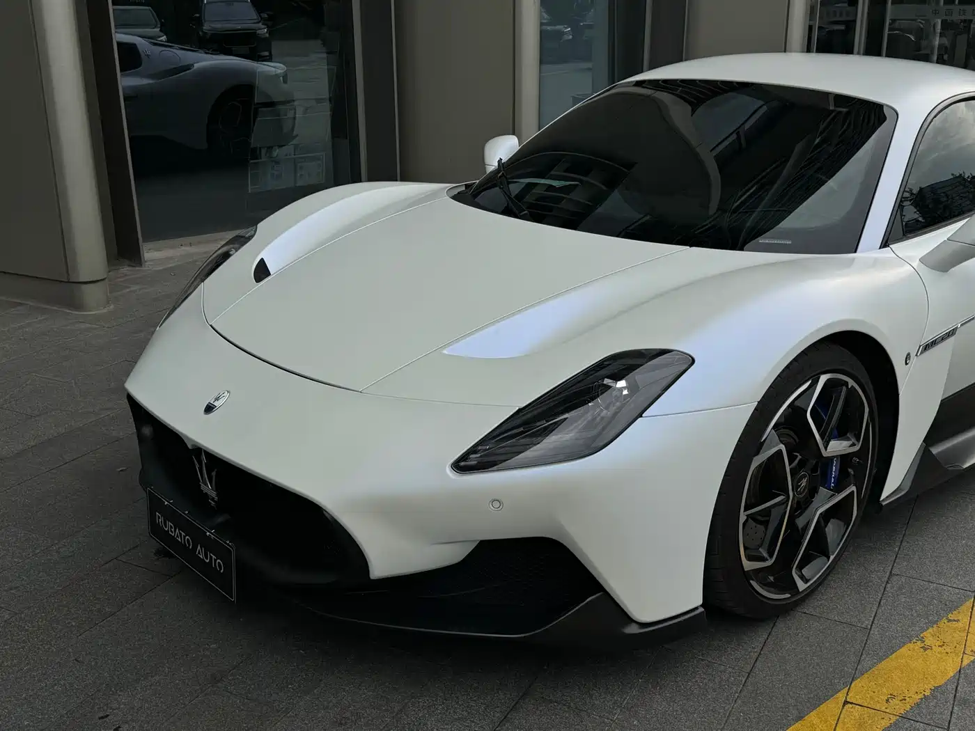 Maserati MC20 2020 3.0T Standard Edition фото 12