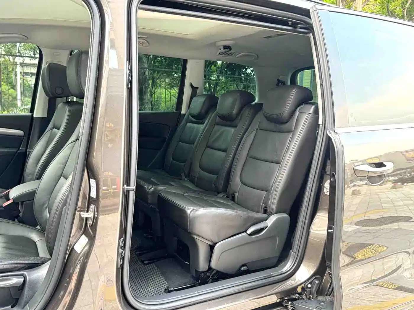 Volkswagen Sharan 2013 1.8TSI Standard фото 11