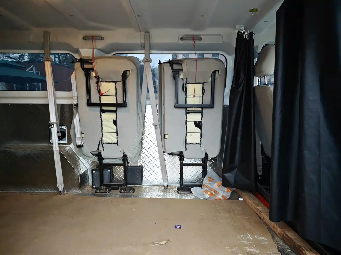 CHANGAN ACROSS THE STARLIGHT EV