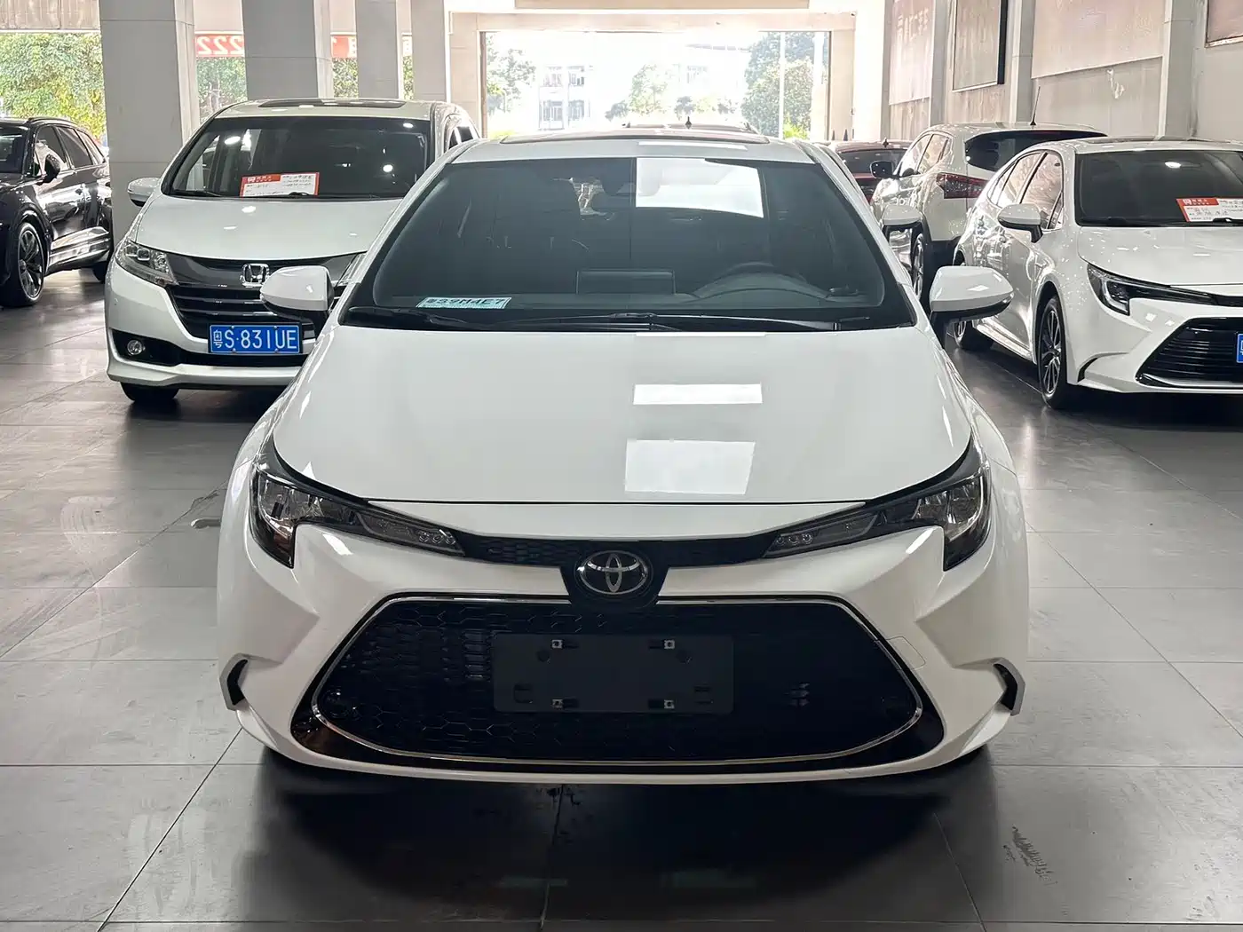 Toyota Levin 2022 185T CVT Luxury Edition фото 2