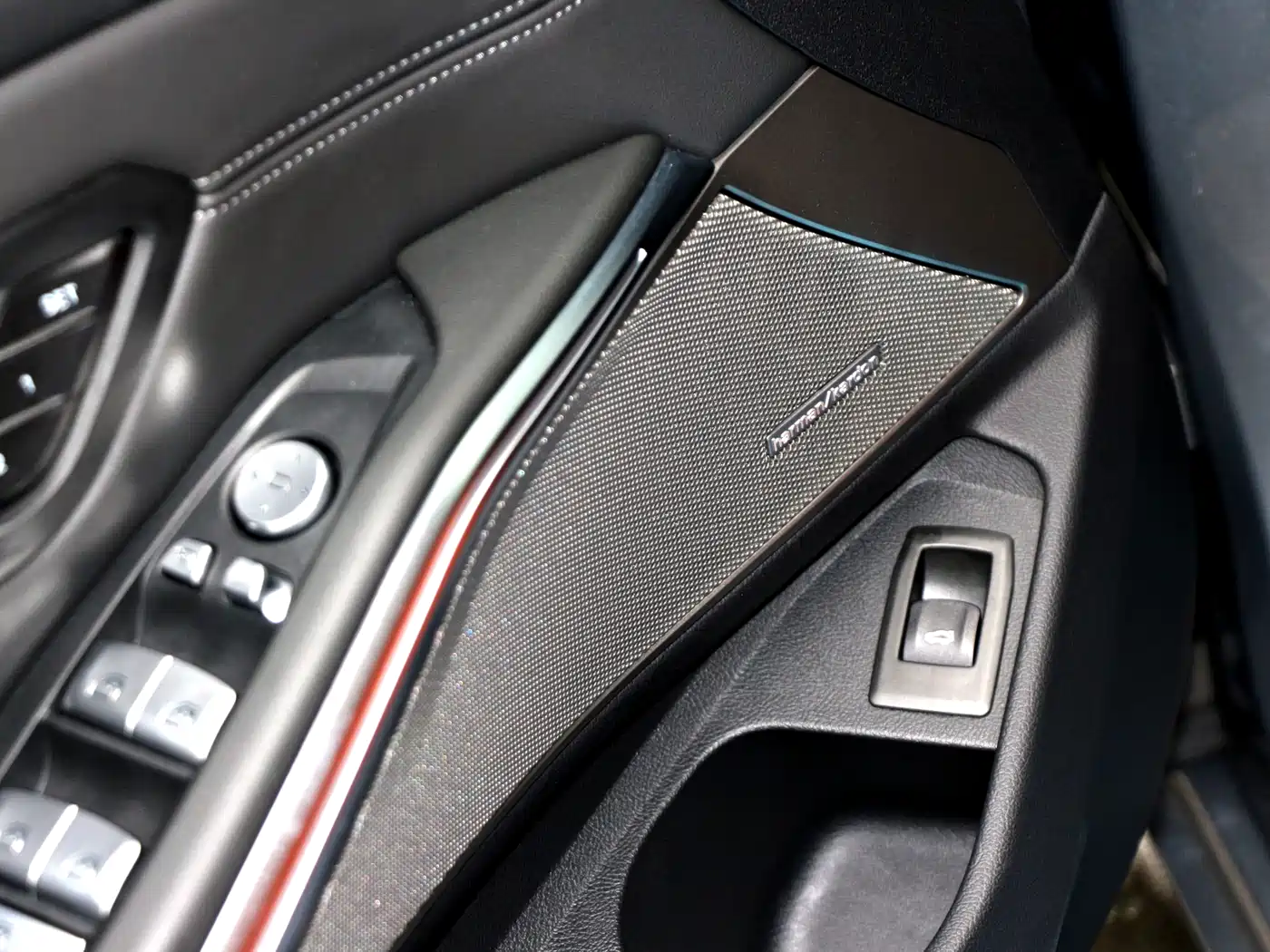 BMW M3 2023 M3 Sedan Thunder Edition фото 8