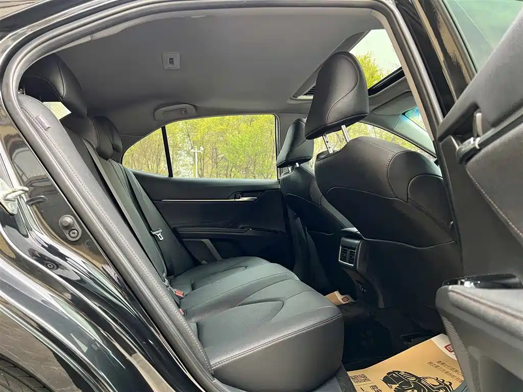 Toyota Camry 2021 2.0G Luxury Edition фото 8