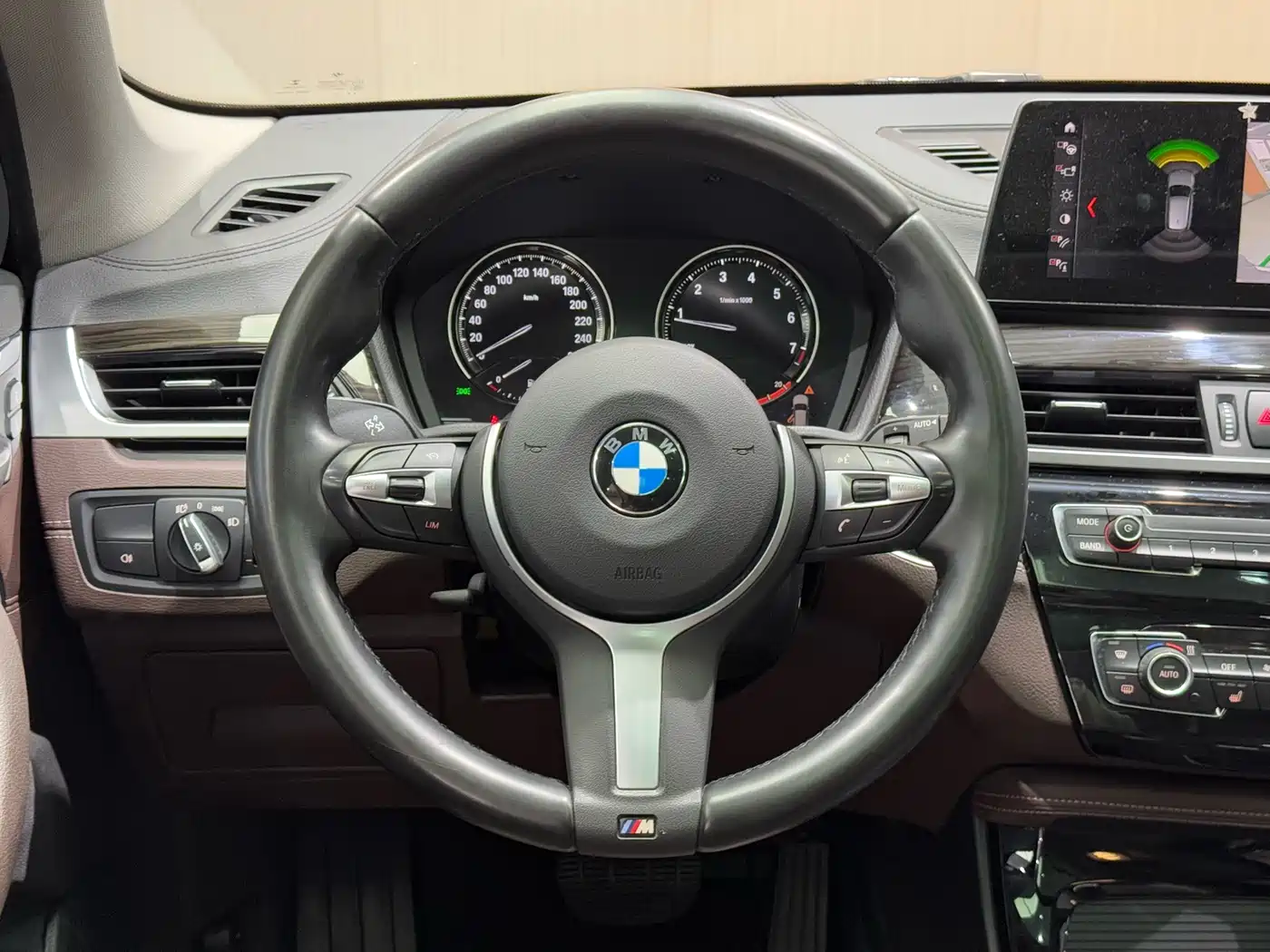 BMW X1 2020 xDrive25Li Premium Edition фото 16