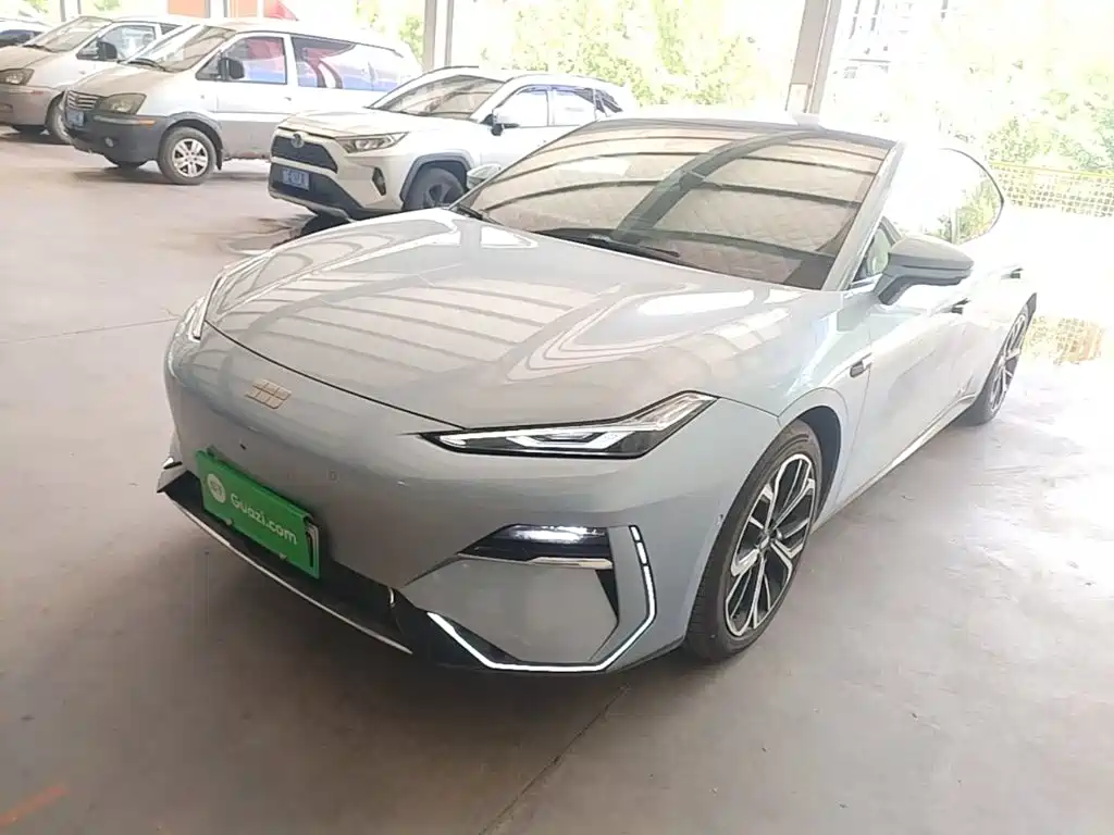 2025 Geely Galaxy Galaxy E8
