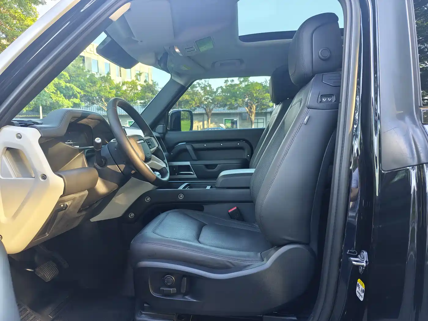 Land Rover Defender 2024 90 3.0T P400 HSE фото 6