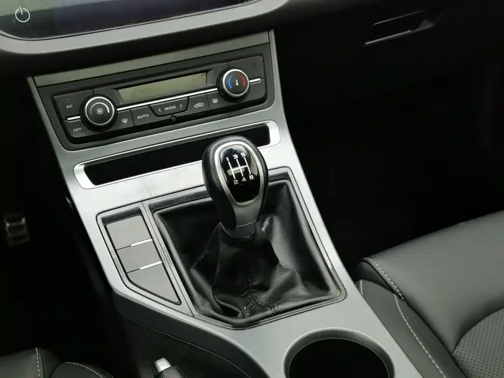 Geely Vision S1 2018 2018 1.5L Manual Sharp Enjoy