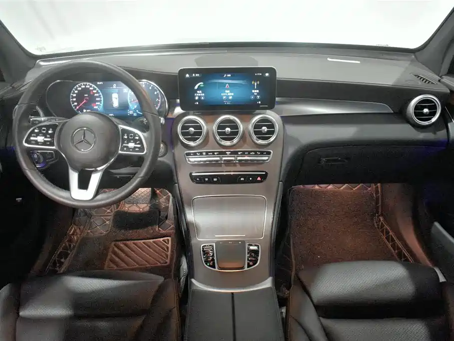 Mercedes-Benz GLC 2020 Facelift GLC 300 L 4MATIC Dynamic фото 5