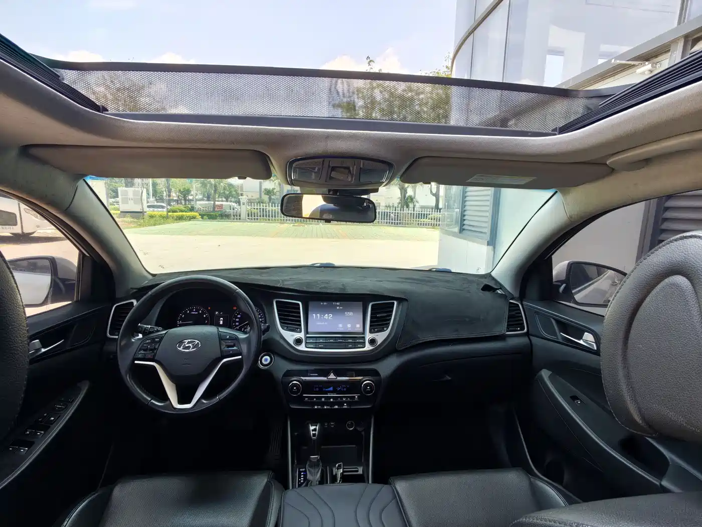 Hyundai Tucson 2015 1.6T Dual Clutch 2WD Smart фото 10