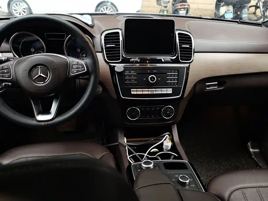 Mercedes-Benz GLE 2017 GLE 320 4MATIC Dynamic фото 12