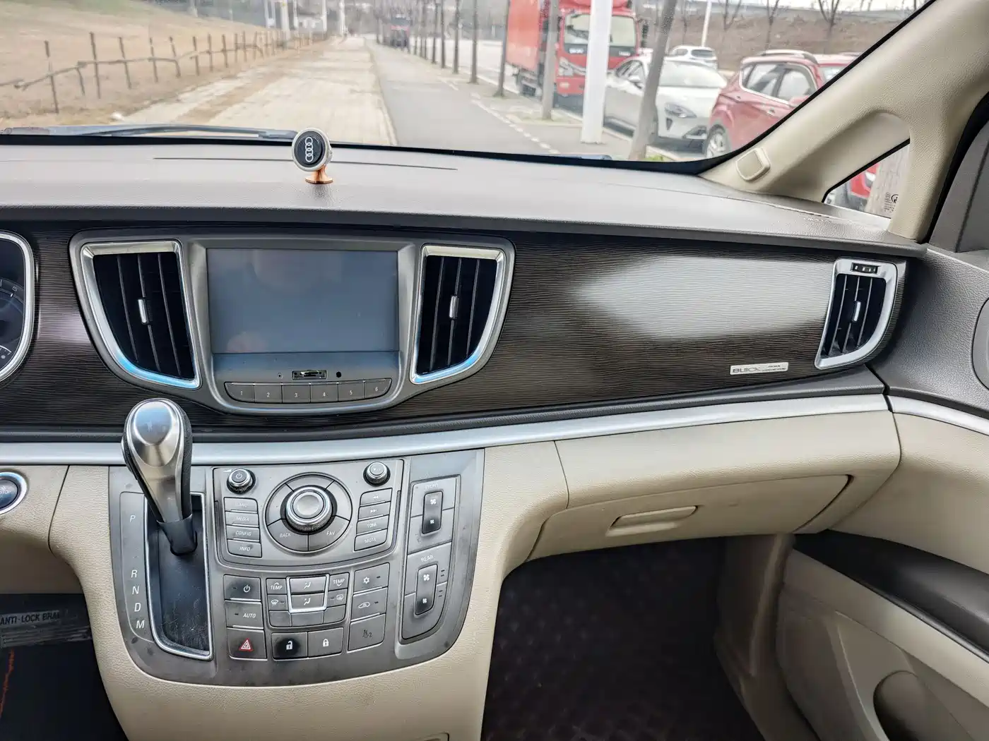 Buick GL8 2013 2.4L CT Luxury Business Comfort Edition фото 9