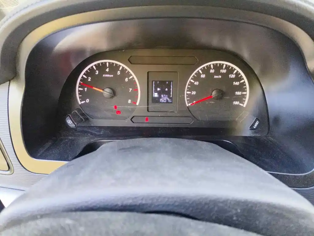 Dongfeng Fengxing Lingzhi 2026 2025 M5 1.6L Short Wheelbase Utility 7-seater