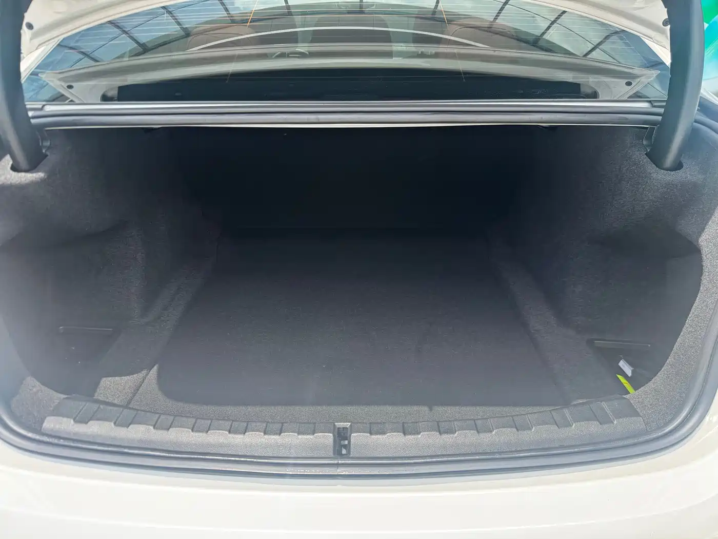 BMW 3 Series 2021 Facelift 325Li M Sport Package фото 31