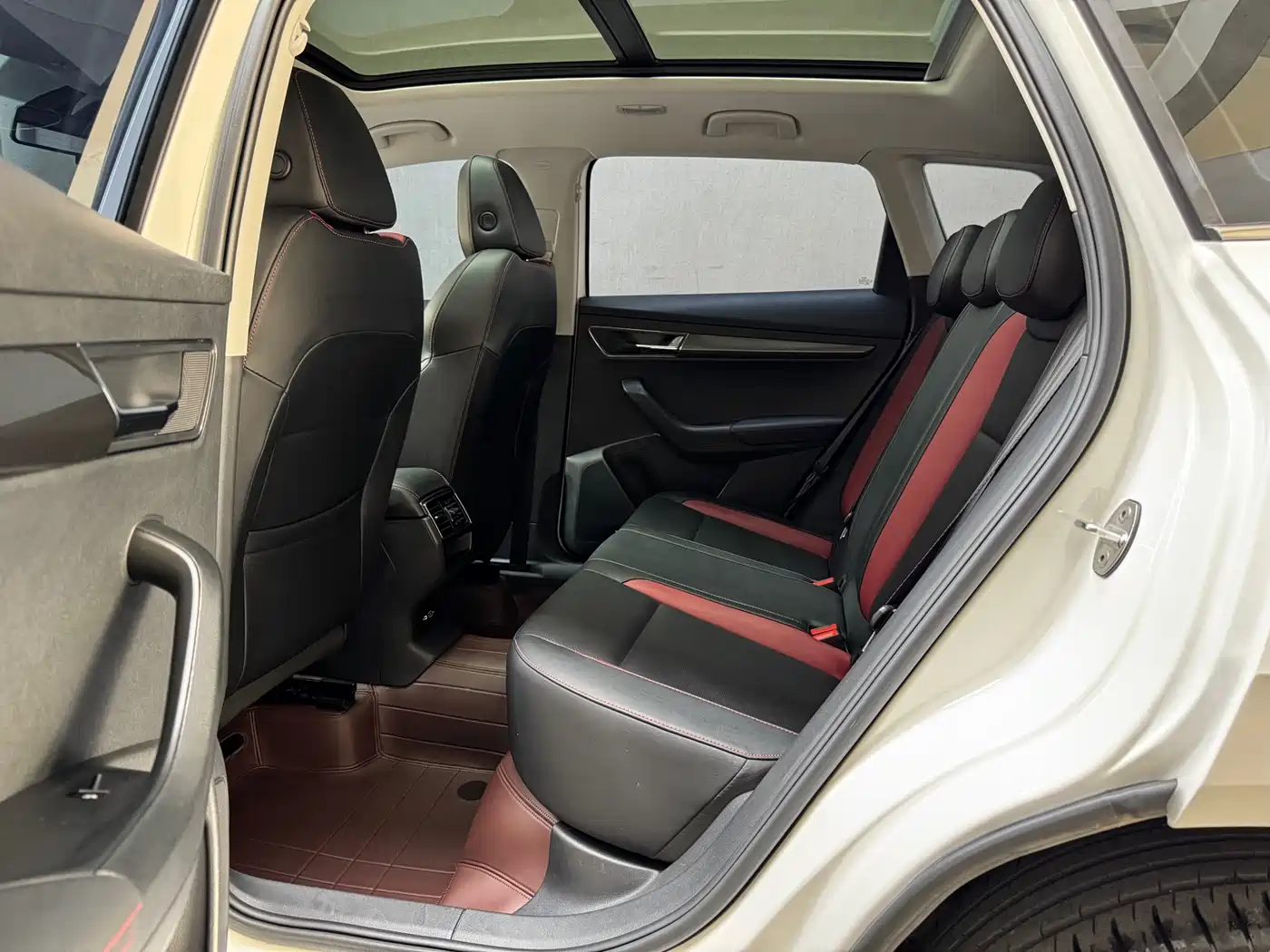 Škoda Karoq 2022 TSI280 Premium фото 7