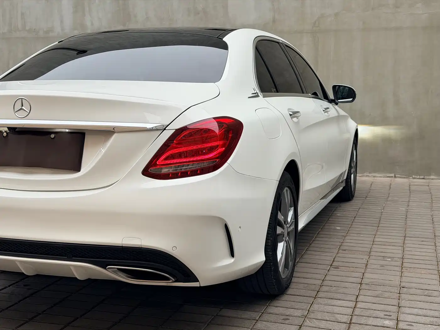 Mercedes-Benz C-Class 2017 C 200 L Sport фото 8