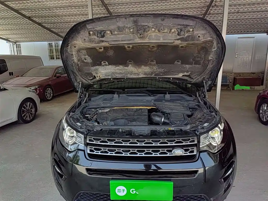 Land Rover Discovery Sport 2019 240PS SE Edition China VI фото 11