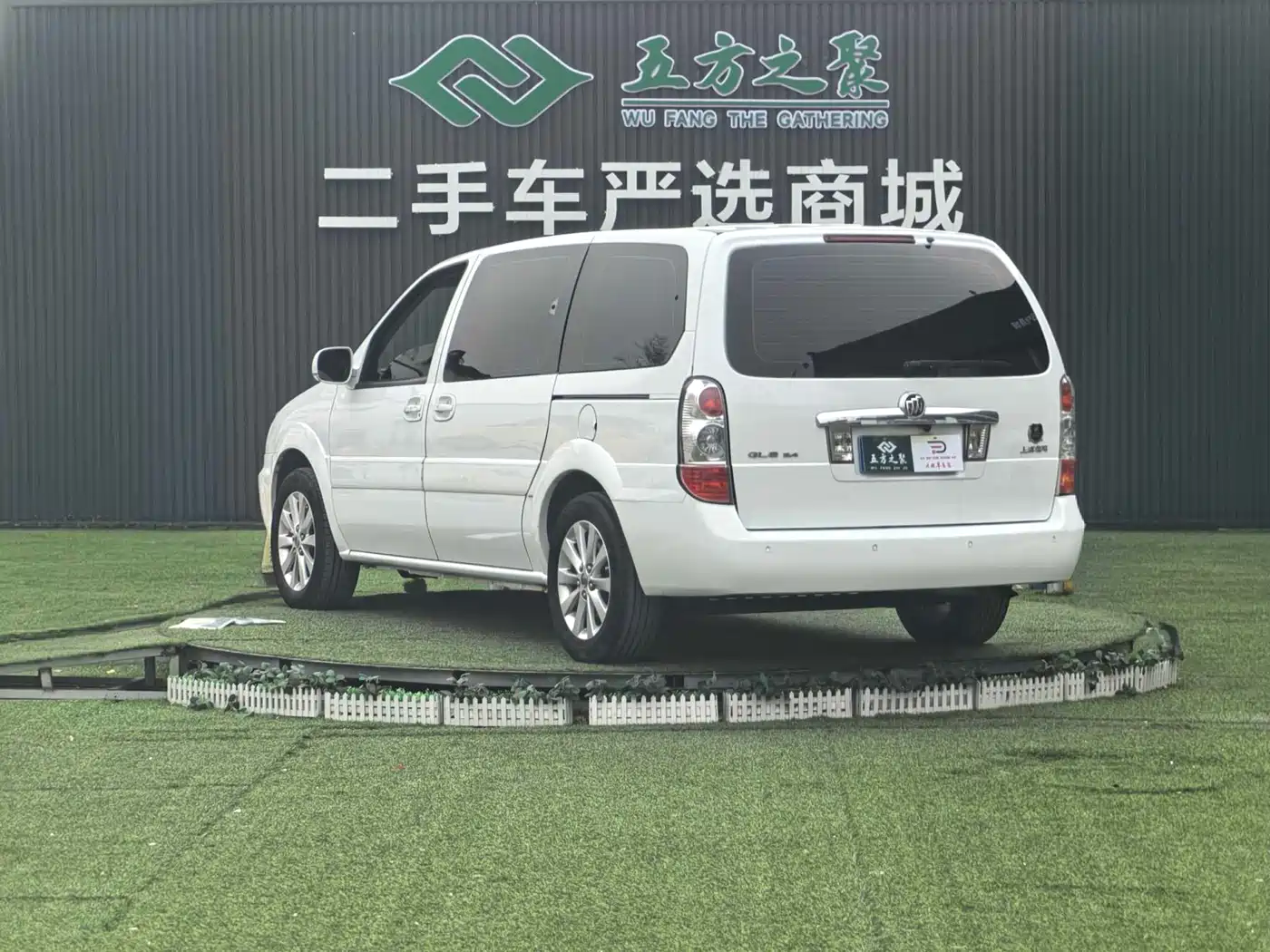 Buick GL8 2014 2.4L Executive Edition фото 19