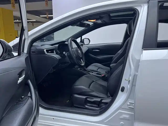 Toyota Levin 2022 185T CVT Luxury Edition фото 9