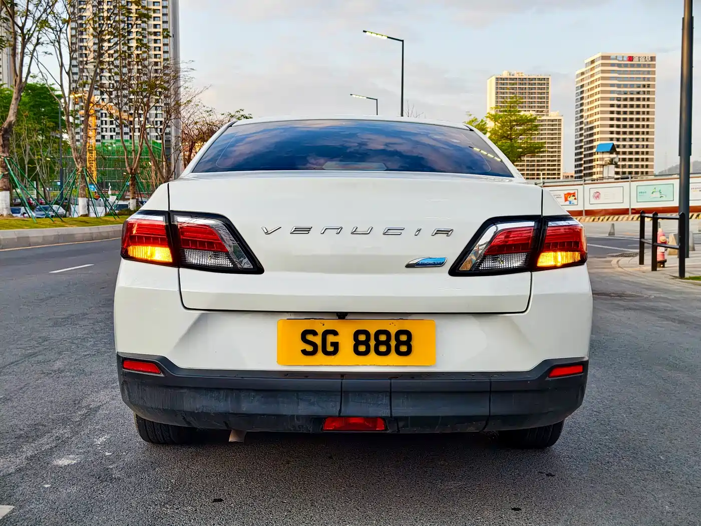 Venucia D60 2018 2018 1.6L CVT Smart Elite Edition