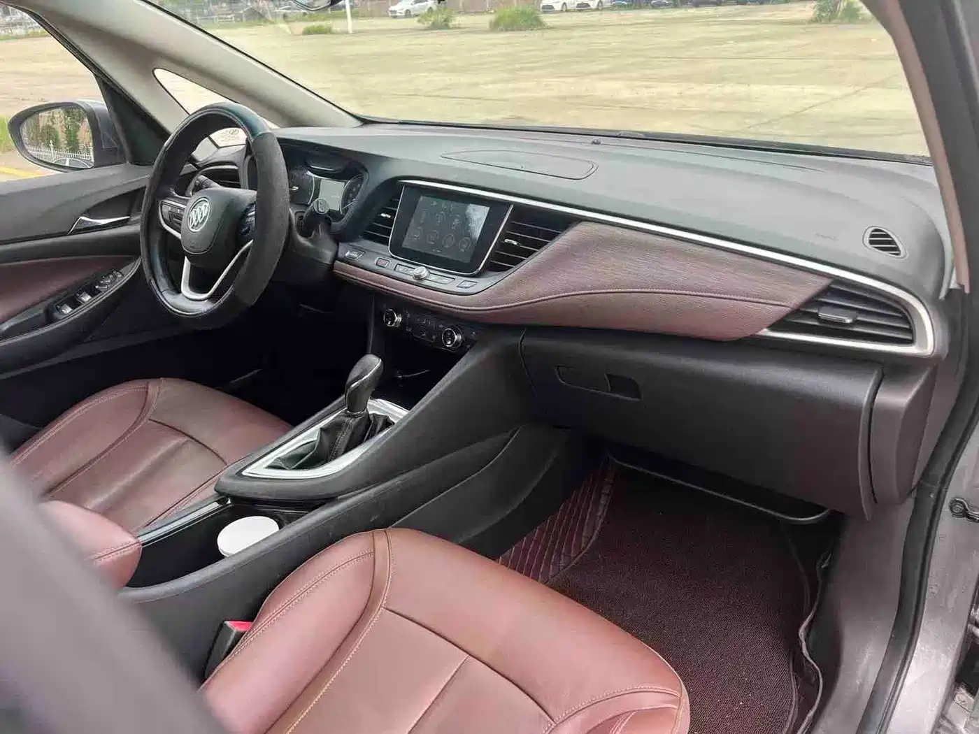 Фото 17 - Buick GL6