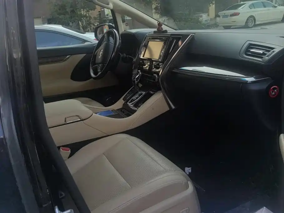 Toyota Alphard 2018 Facelift 3.5L Premium Edition фото 8