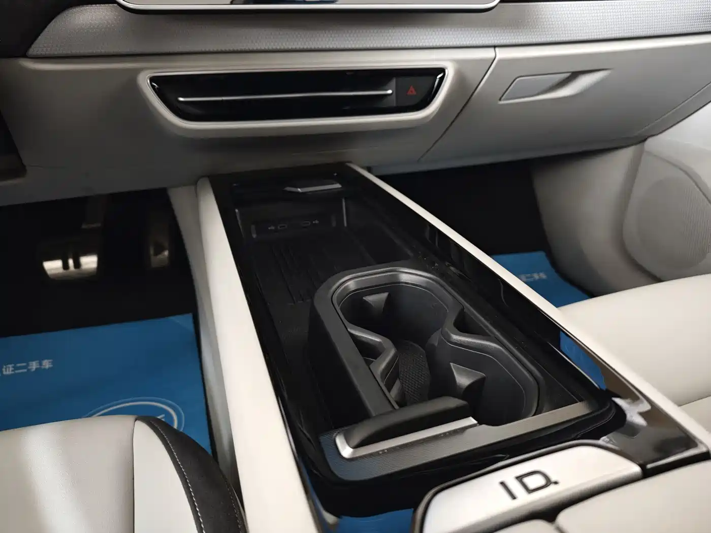 VOLKSWAGEN ID.7 VIZZION