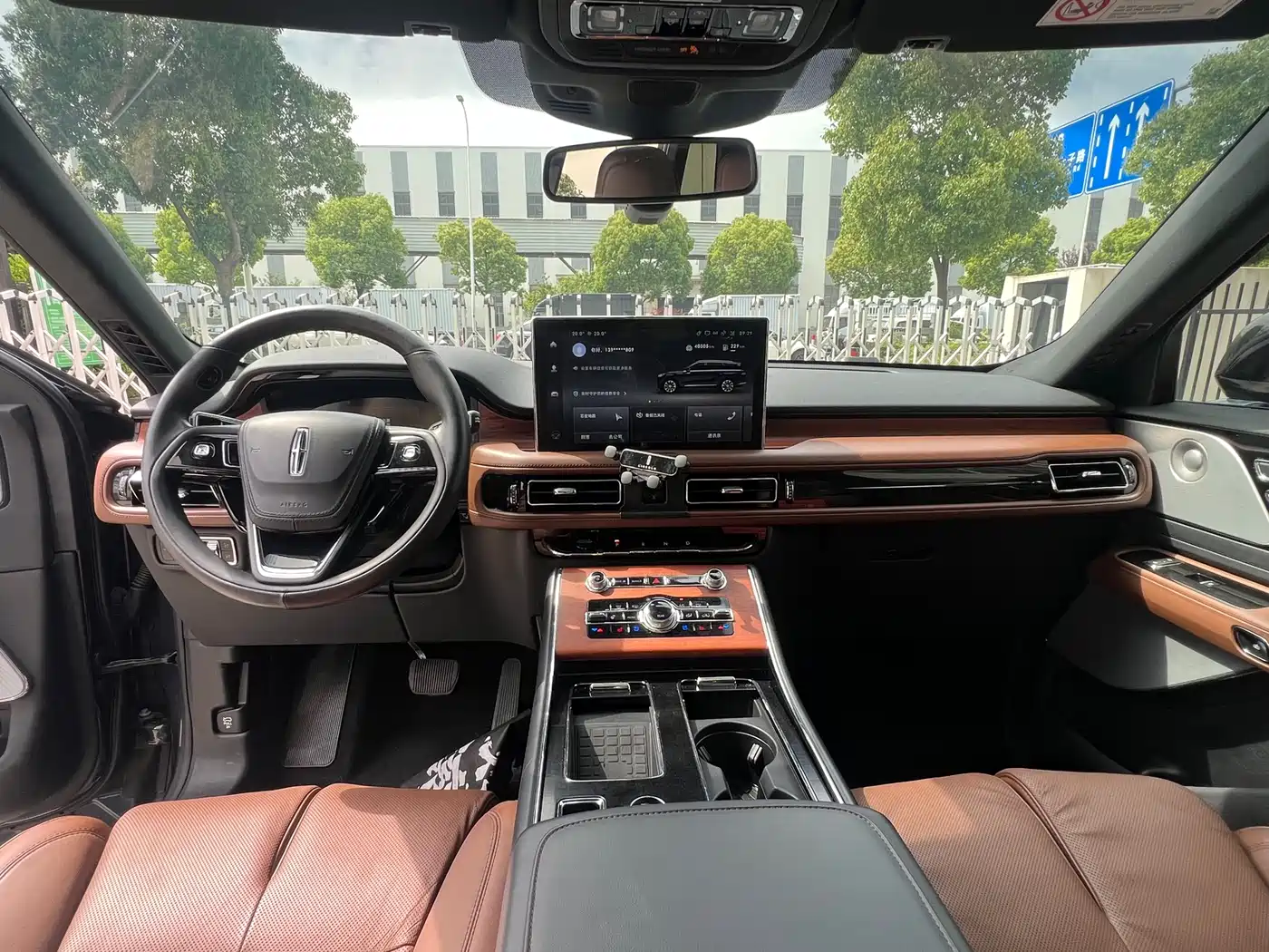 Lincoln Aviator 2021 3.0T V6 4WD Executive Edition фото 13