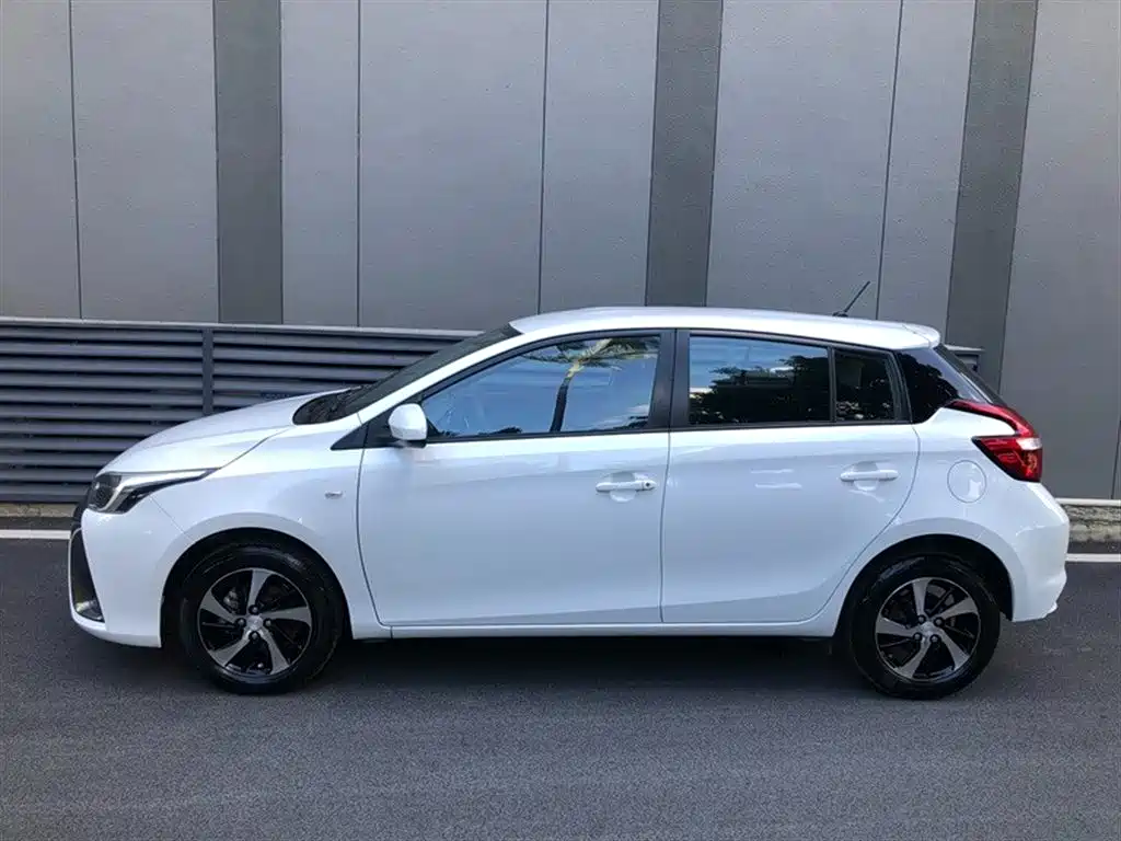 Toyota YARiS L Zhi Xuan 2016 Facelift 1.5E CVT Charming Edition фото 11