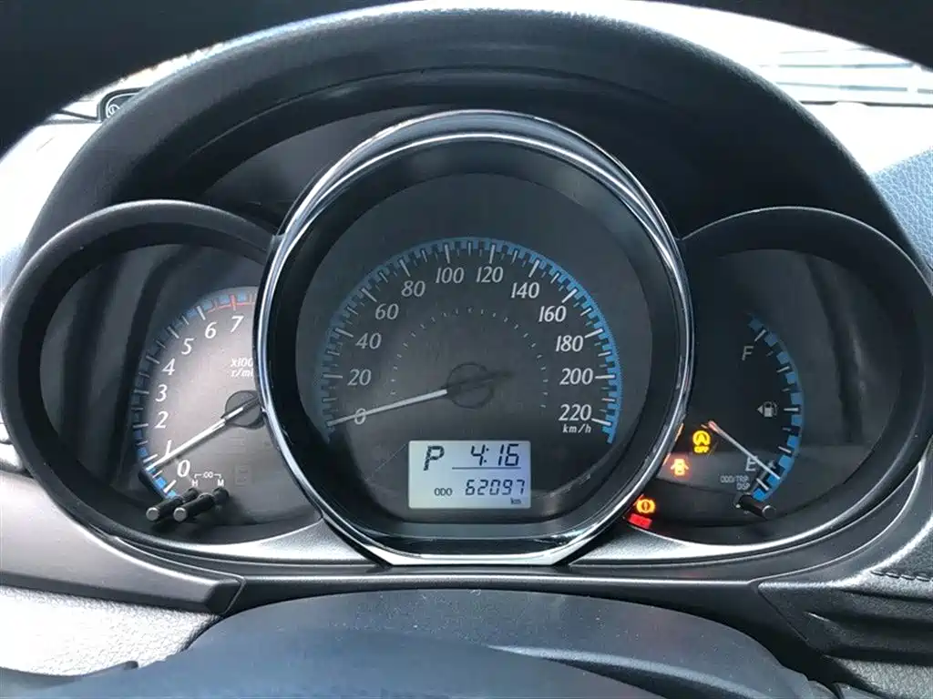 Toyota YARiS L Zhi Xuan 2016 Facelift 1.5E CVT Charming Edition фото 5