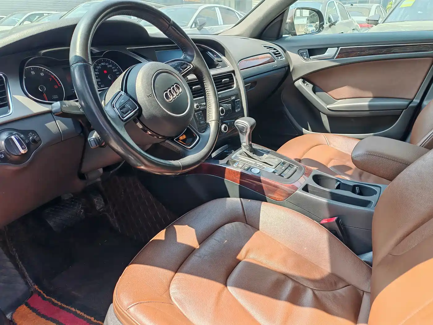 Audi A4L 2016 35 TFSI Collector's Edition S line Comfort фото 12