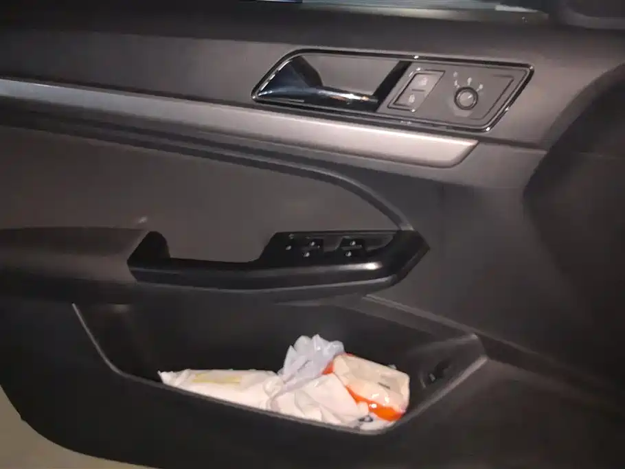 Volkswagen Lavida 2019 Lavida Start 1.5L Auto Trend (China VI) фото 7
