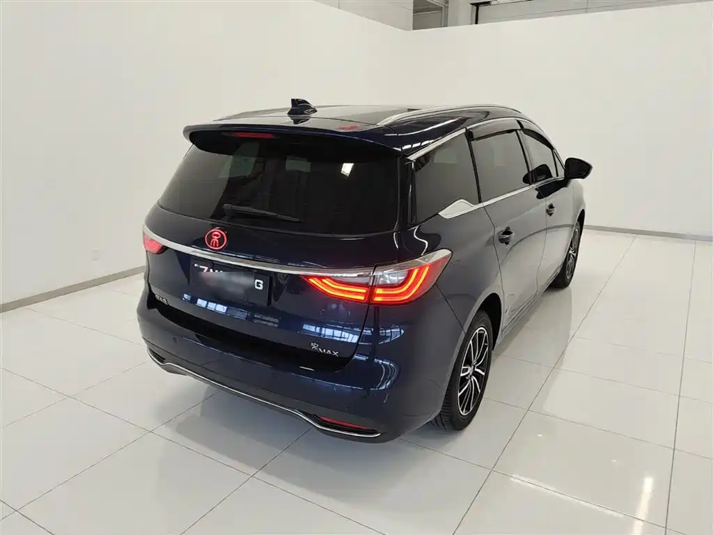 BYD Song MAX 2018 1.5T Auto Smart Connected Elite 6-Seater фото 7