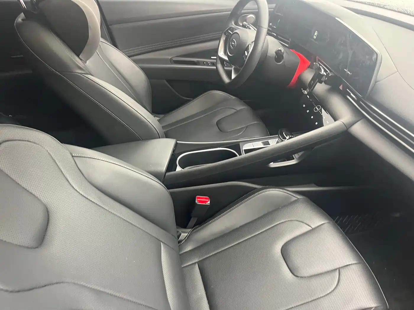 Hyundai Elantra 2022 1.5L CVT GLX Elite Edition фото 6