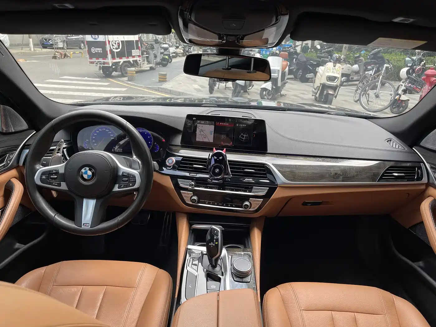 BMW 5 Series 2019 530Li Leading M Sport Package фото 13