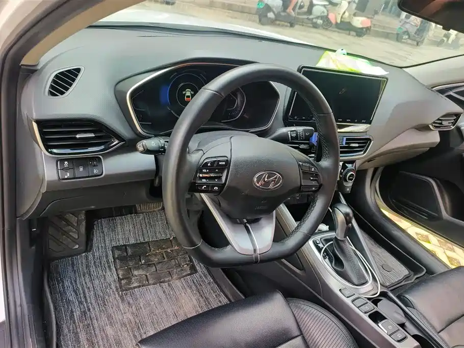 Hyundai Fista 2021 280TGDi DLX Luxury Edition фото 12