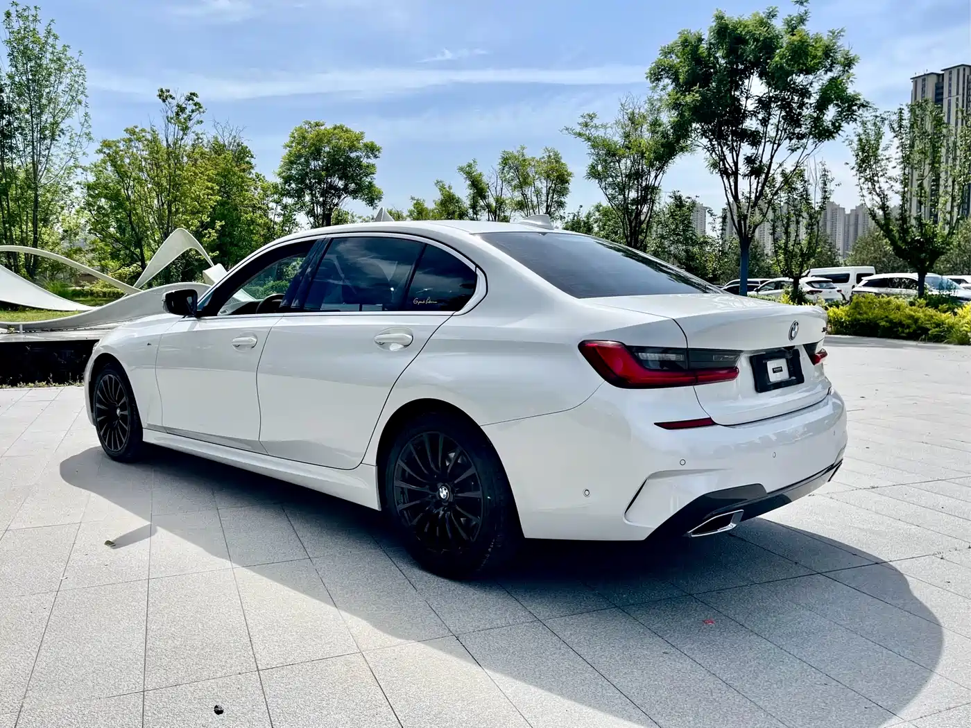 BMW 3 Series 2021 325Li M Sport Package фото 18