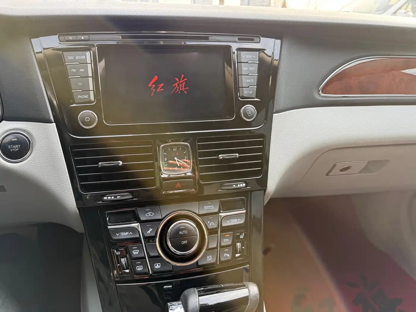 Hongqi H7 фото 20