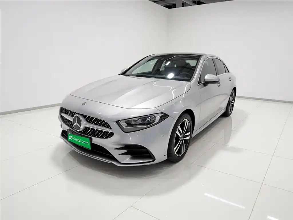 Mercedes-Benz A-Class 2020 A 180 L фото 3