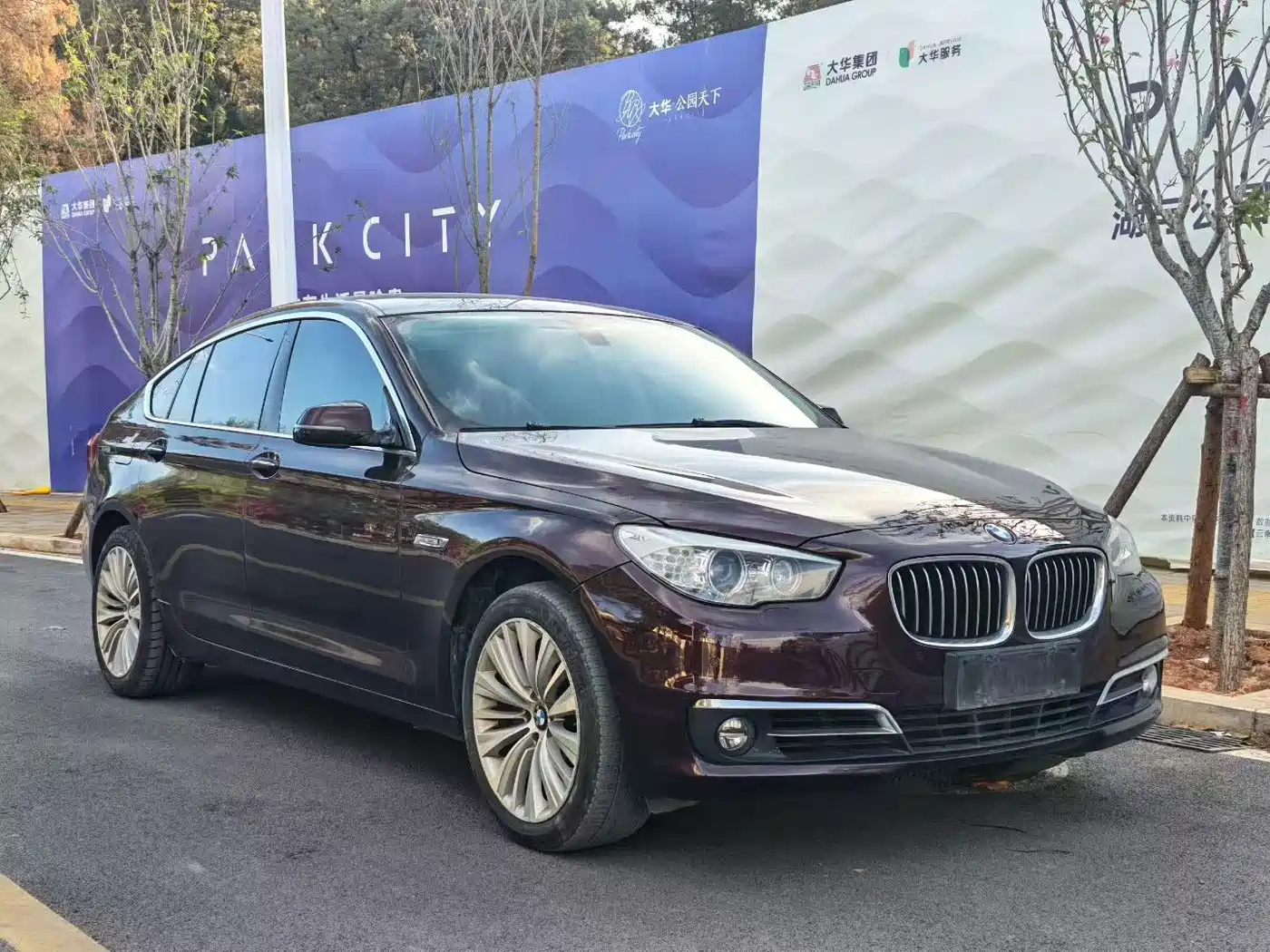 BMW 5 Series GT 2014 535i Luxury фото 3