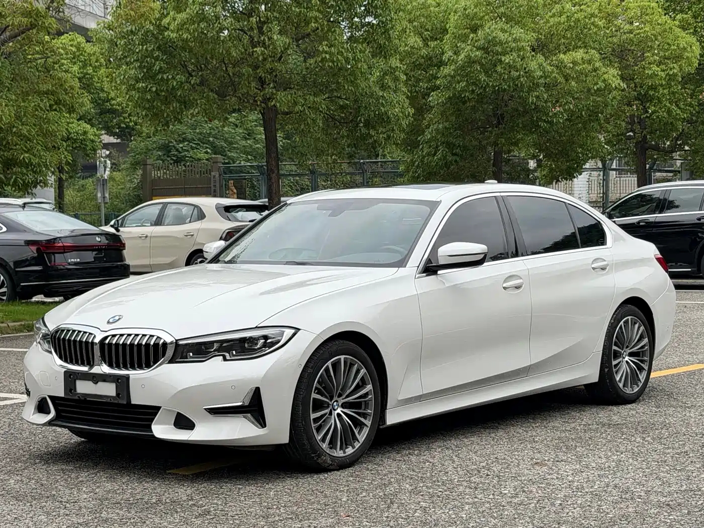 BMW 3 Series 2020 325Li Launch Edition