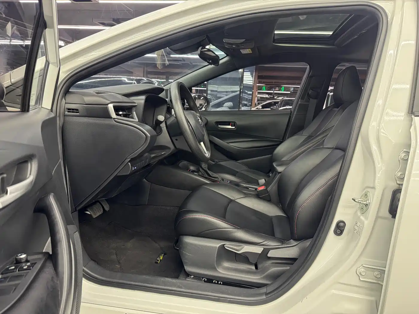 Toyota Levin 2021 185T CVT Sport Edition фото 6