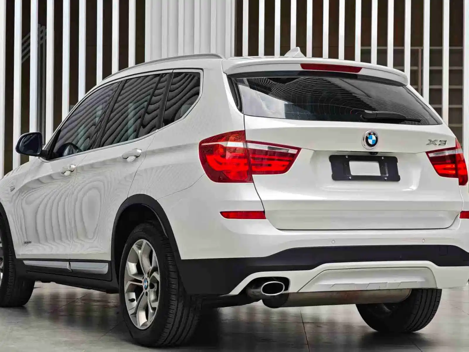 Photo 18 - BMW X3 (Import)