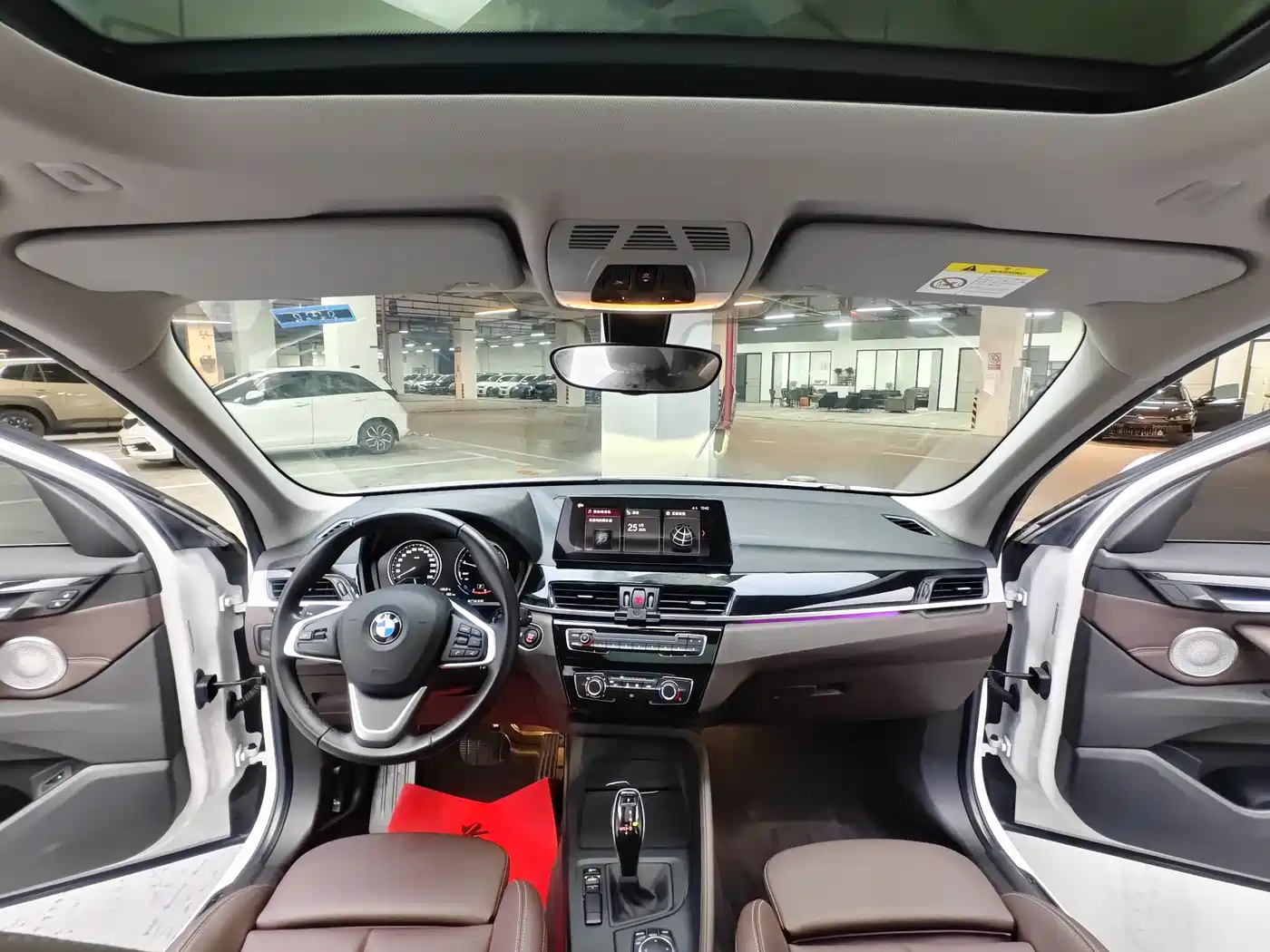 BMW X1 2022 sDrive20Li Fashion фото 14