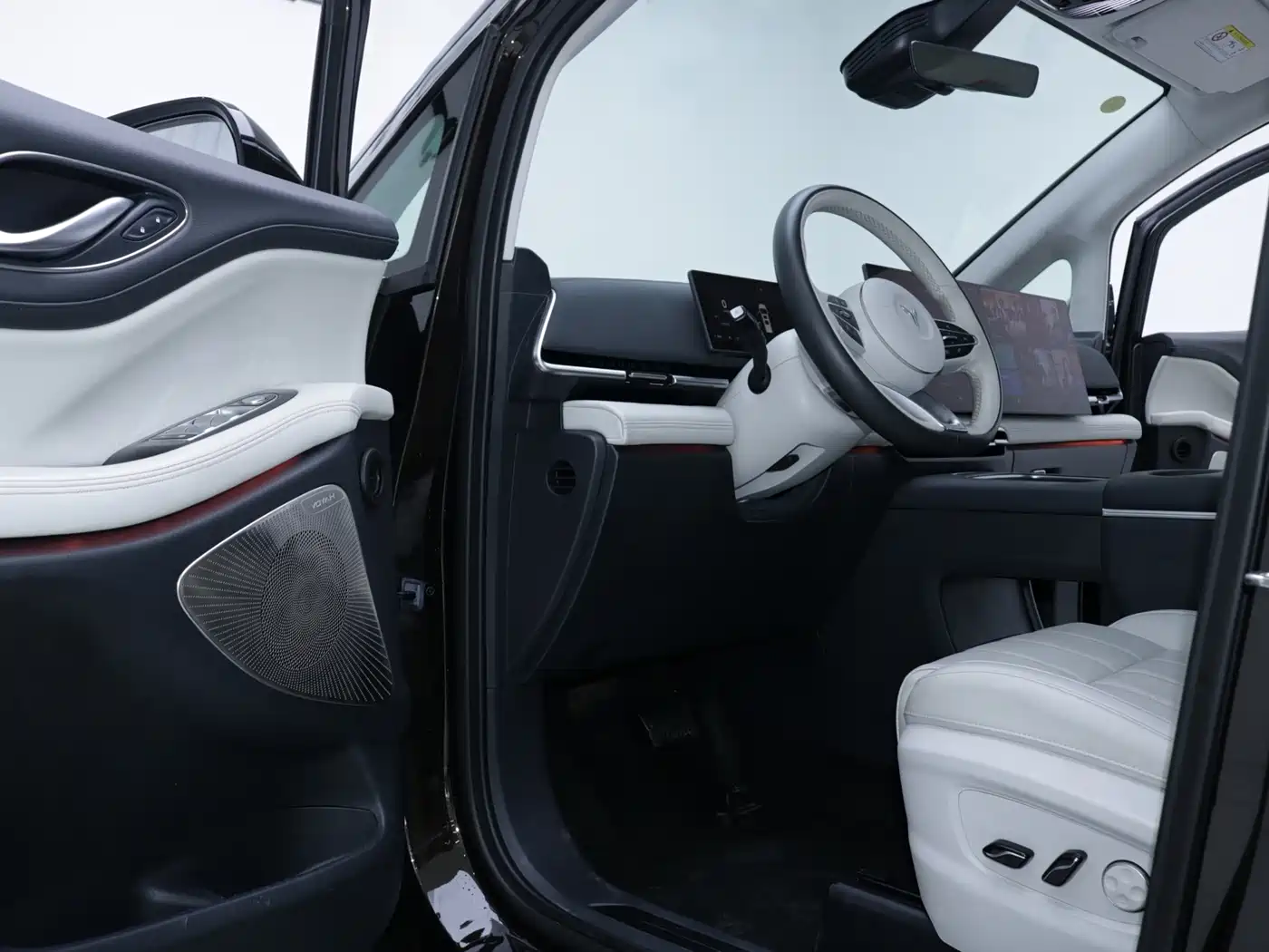 Voyah Auto Voyah Dreamer 2025 PHEV 4WD Kunpeng Premium Edition фото 4